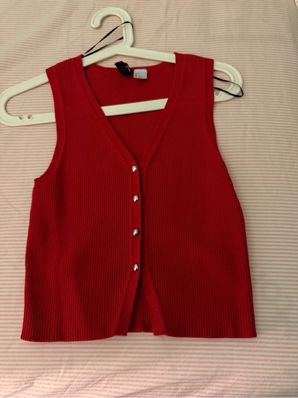 H&M Red Ribbed Button Front Vest Top